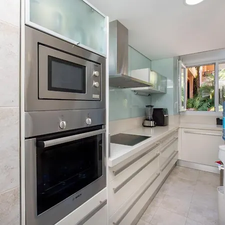 Apartment 2 Bed Vista Real Apt With Fantastic Terrace Rdr329